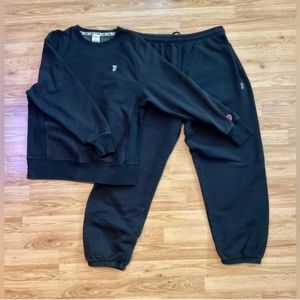 Victoria's Secret PINK Lounging Sweatsuit Set - Top M/Bottoms L